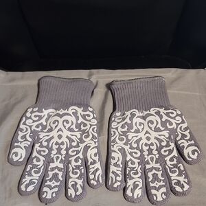 Oven Glove Gray and White